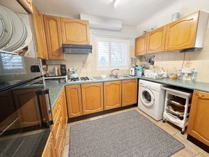 Kitchen- click for photo gallery
